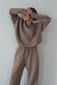 dresowa-bluza-z-sciagaczem-bodya-eu-4-2.webp