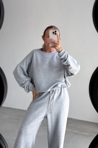 dresowa-bluza-z-sciagaczem-bodya-eu-1-2.webp