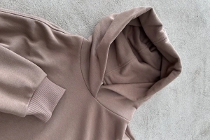 dresowa-bluza-z-kapturem-bodya-5-2.webp