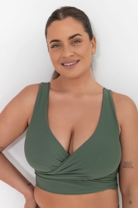 góra od stroju typu wrap zdjęcie na modelce kolor khaki