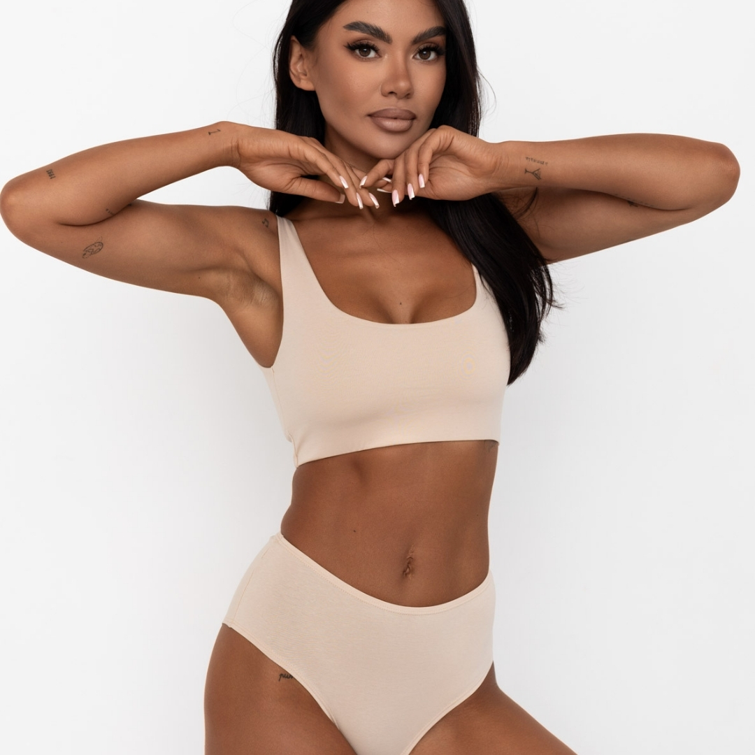 Zabudowane majtki beżowe