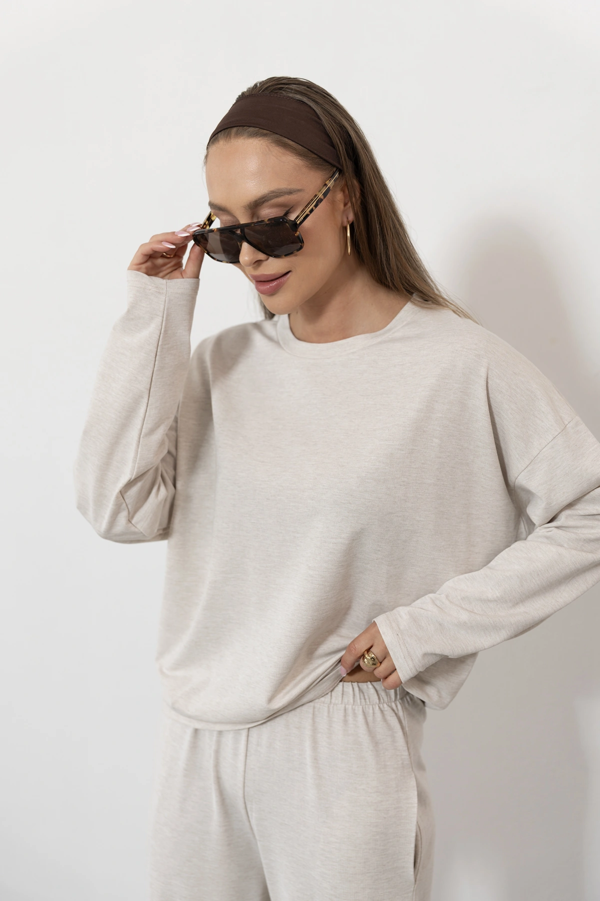 Riviera - bluzka oversize gładka dzianina kolor Latte / kremowy