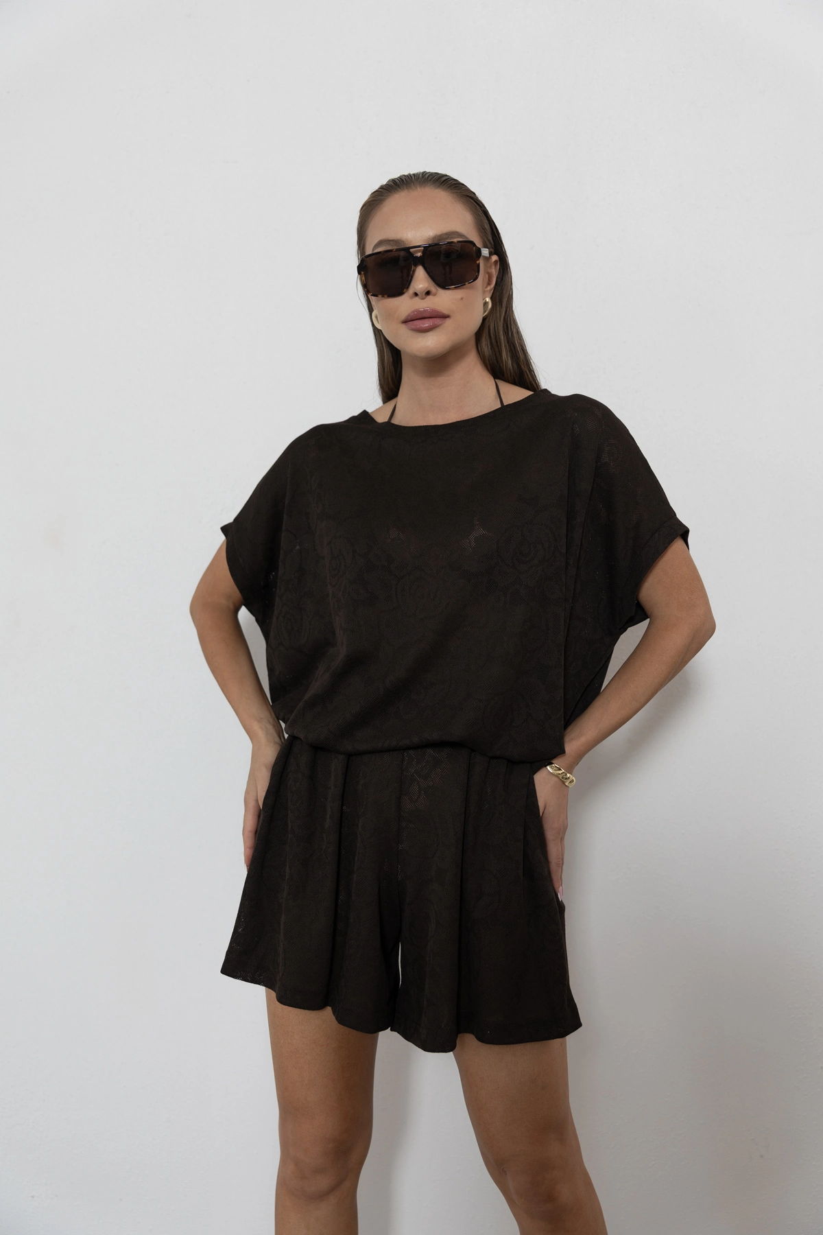 Solena - luźny t-shirt oversize ażurowa dzianina róża kolor Mokka / ciemny brąz