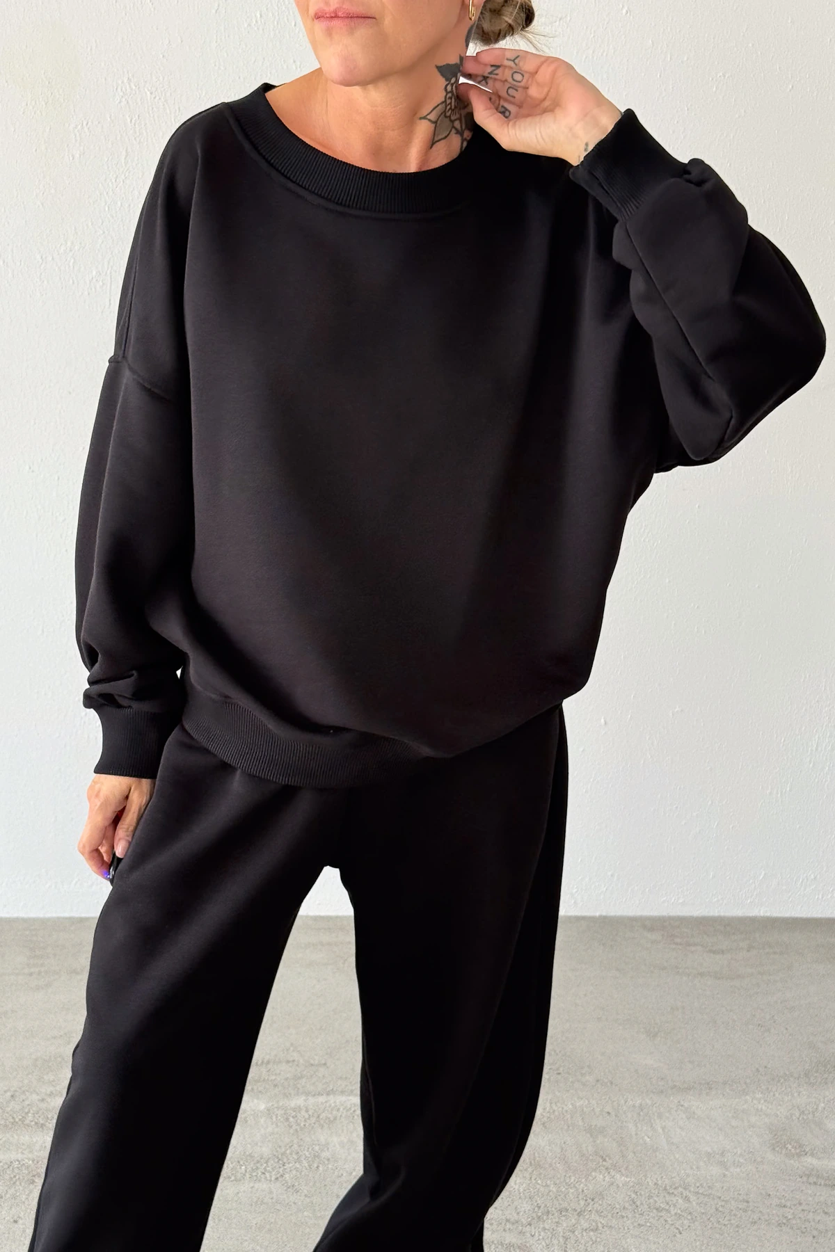 Roam bluza dresowa oversize czarna
